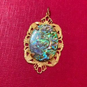 🖤VTG💕Abalone shell vintage pendant